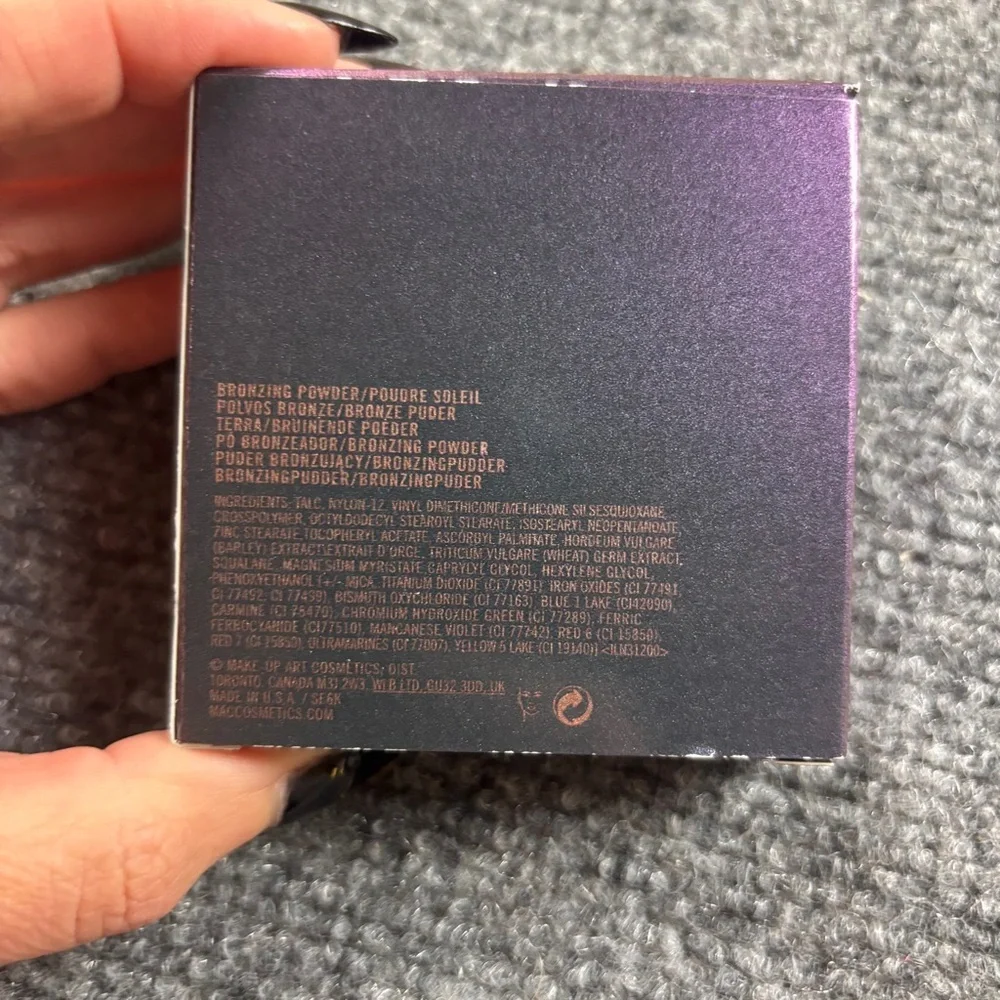MAC Cosmetics NIB Bronzing Powder color: Baiana Bronze